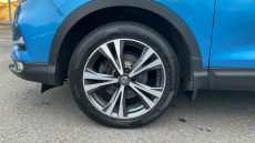 Nissan Qashqai 1.6 DiG-T N-Connecta 5dr Petrol Hatchback